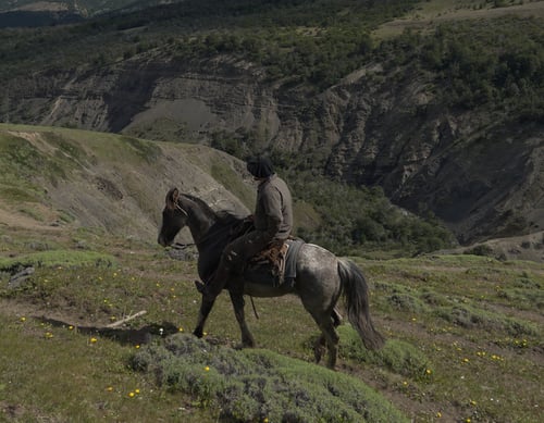 baqueano horse riding las chinas river